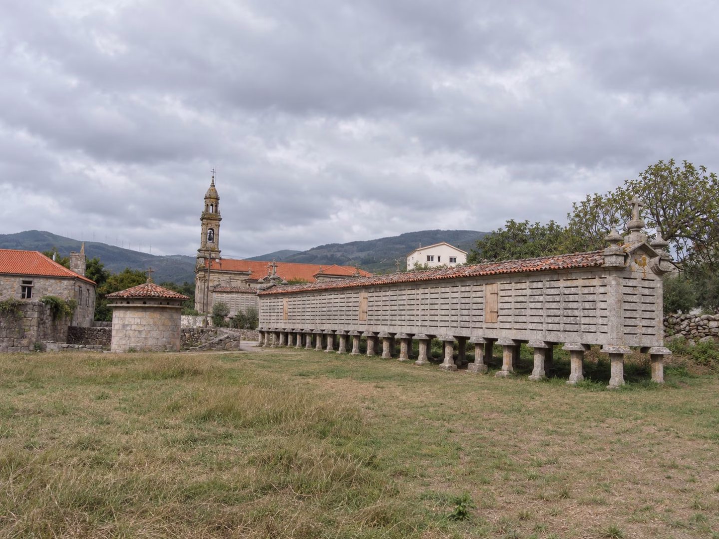 Horreo y palomar - Carnota