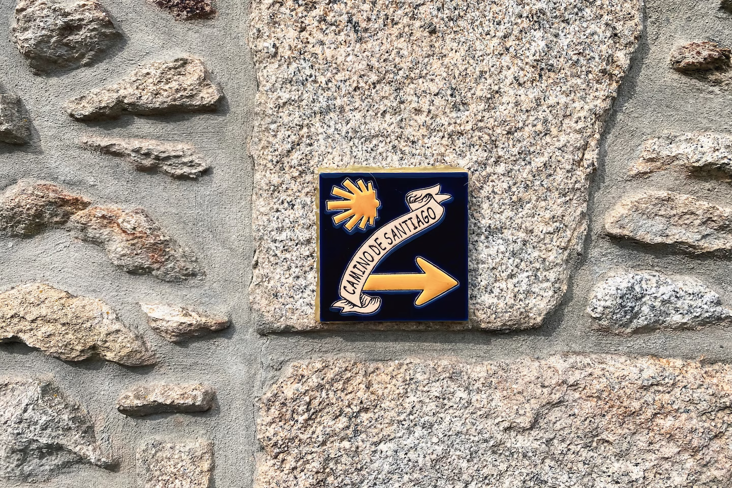 Señal indicativa del Camino de Santiago